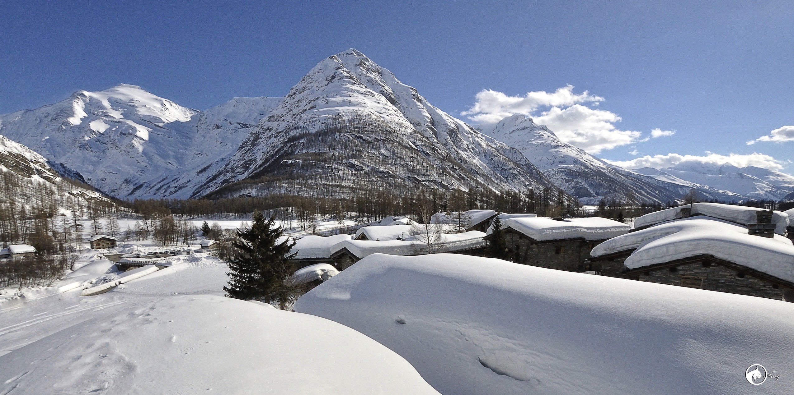 Pointe de Tierce depuis le hameau du villaron