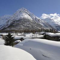 Pointe de Tierce depuis le hameau du villaron