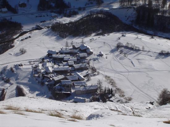 vue d'en haut du villaron