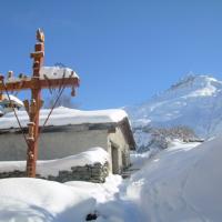 four à pain et croix du Villaron